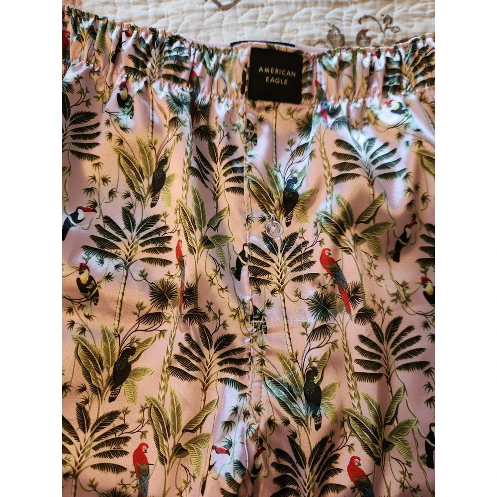 American Eagle Outfitters Men's Bird Tapestry Satin Pocket Boxer Short Size ‎ XS